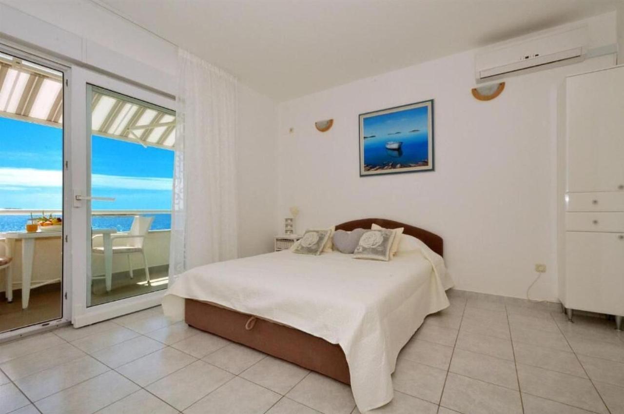 Apartments Sandy Рогозница Екстериор снимка