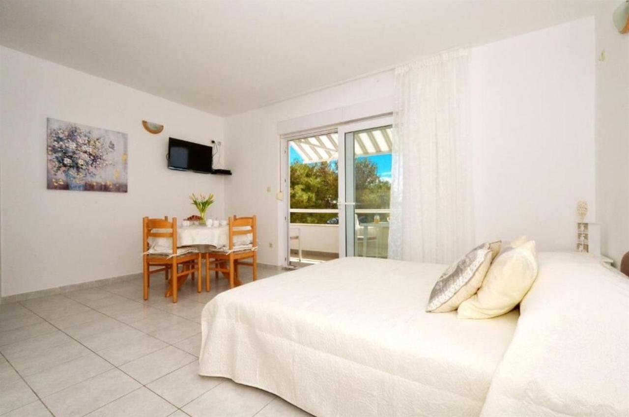 Apartments Sandy Рогозница Екстериор снимка