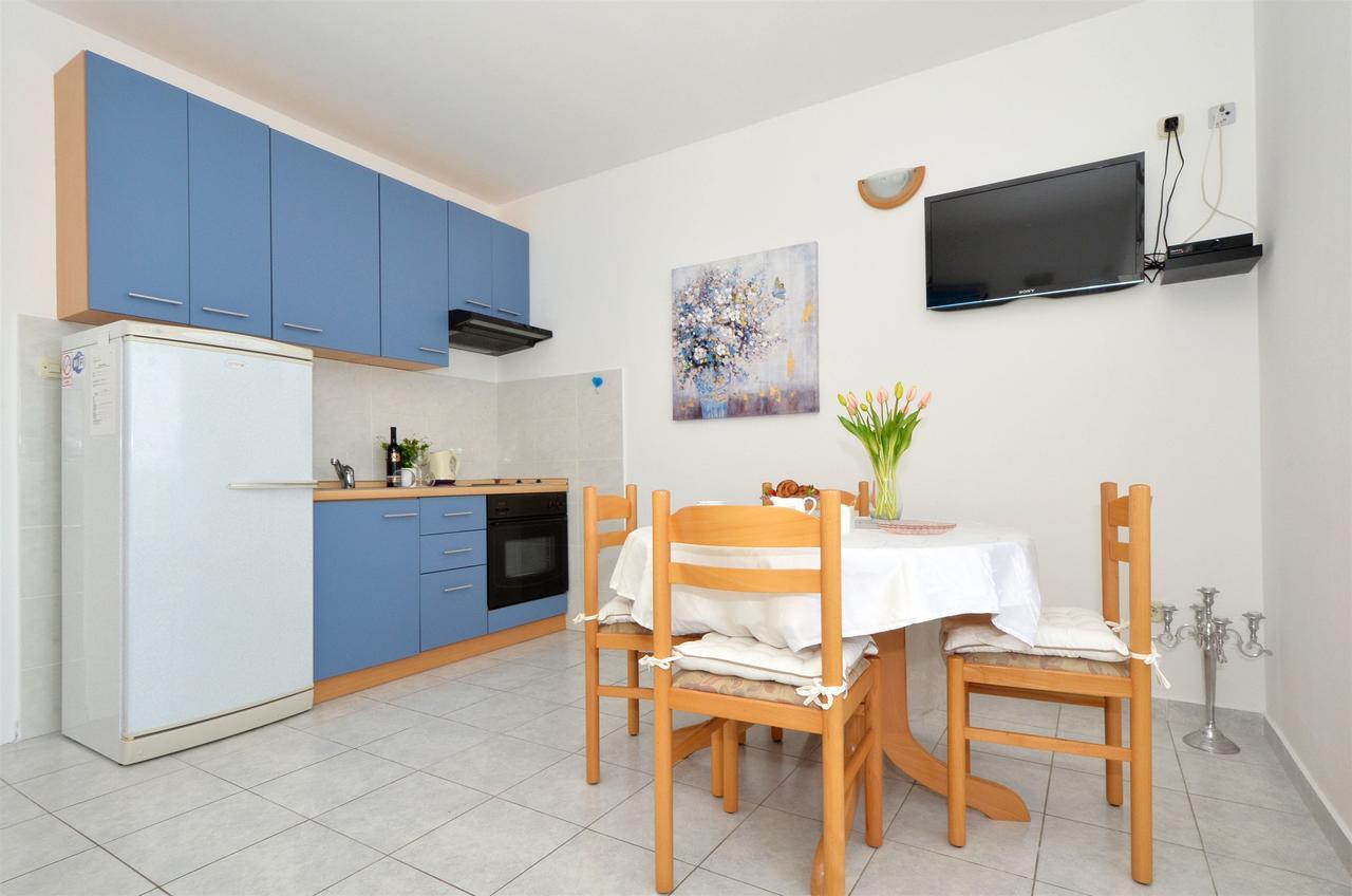 Apartments Sandy Рогозница Екстериор снимка